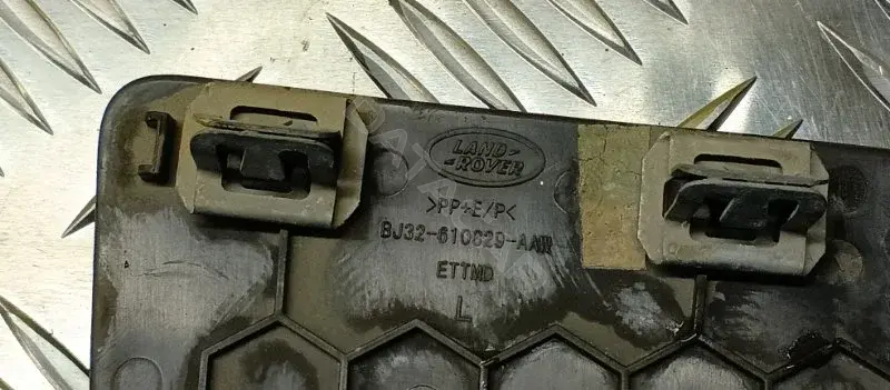 Пластик салона BJ32610C29