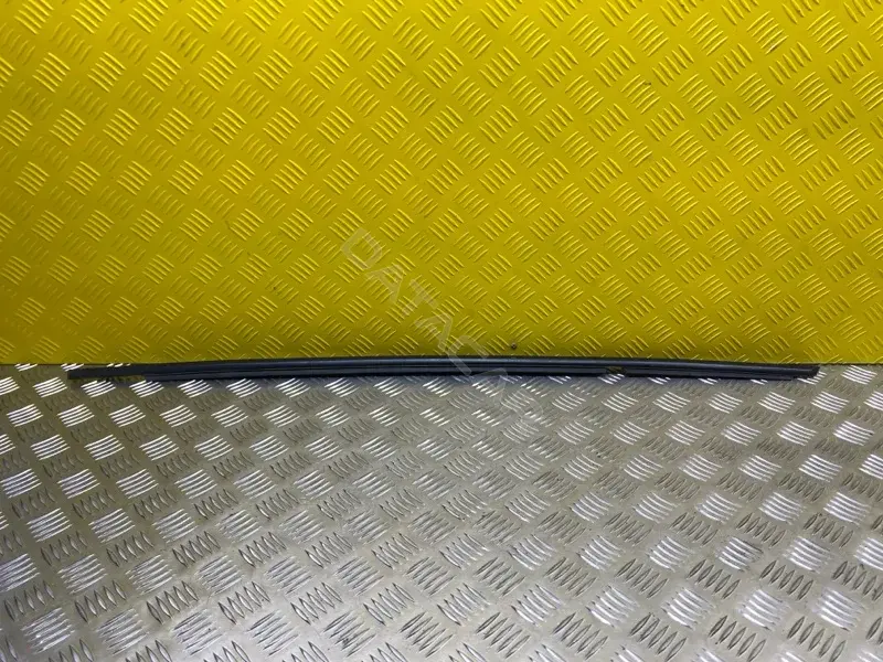 Молдинг двери 7573042050