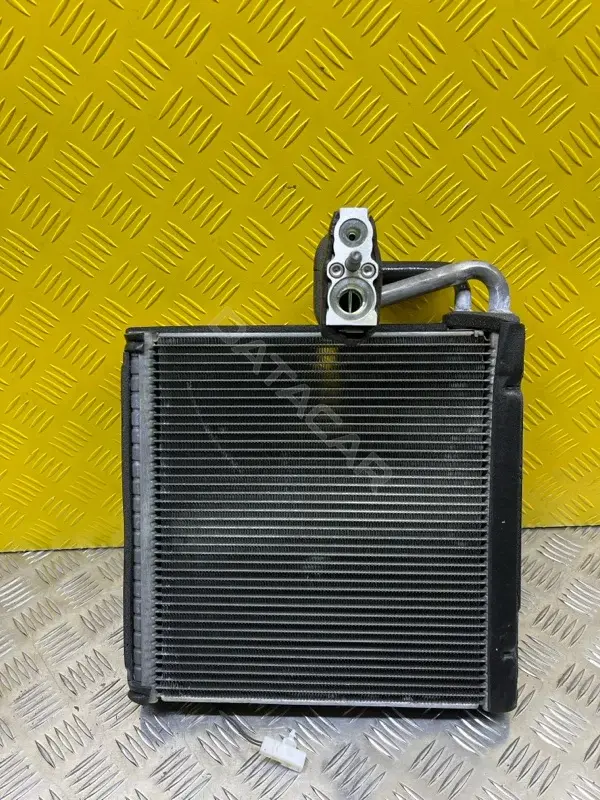 Испаритель кондиционера GG9Z19850A