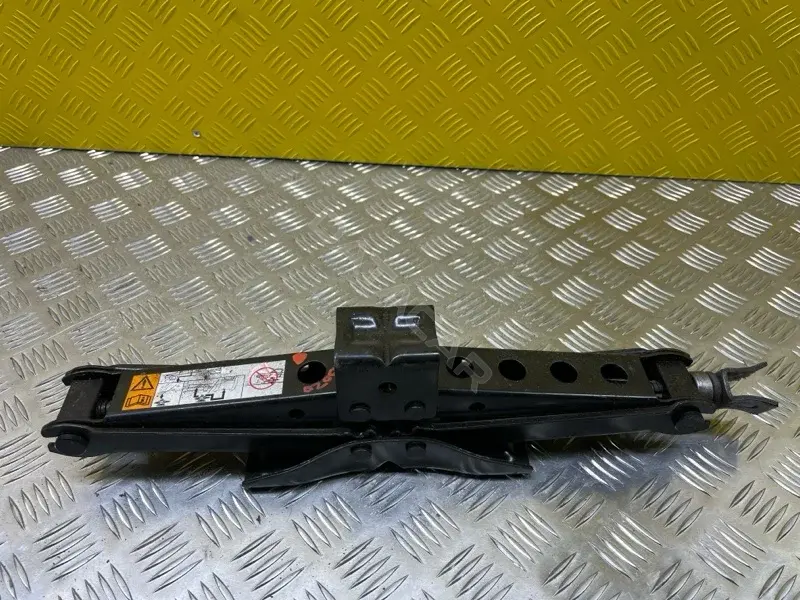 Домкраты 091150K080