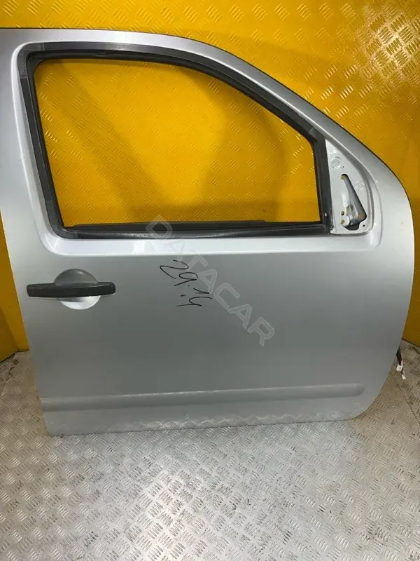Стекло двери 80300EB310