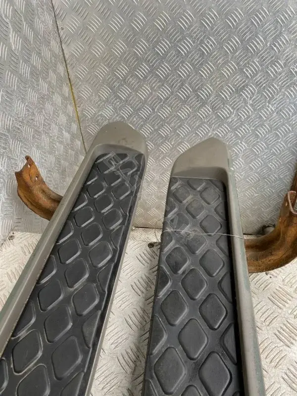 Подножка 96100EB50A