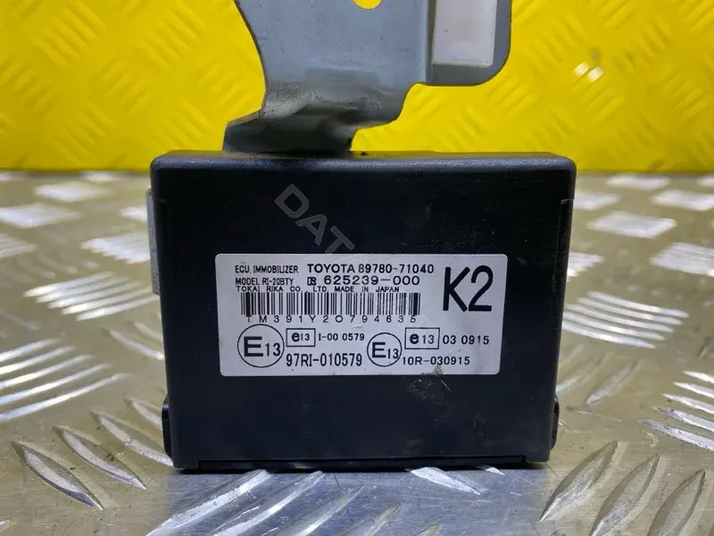 Иммобилайзер 8978071040