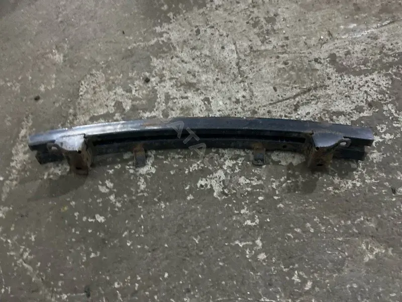 Усилитель бампера 501005X32A