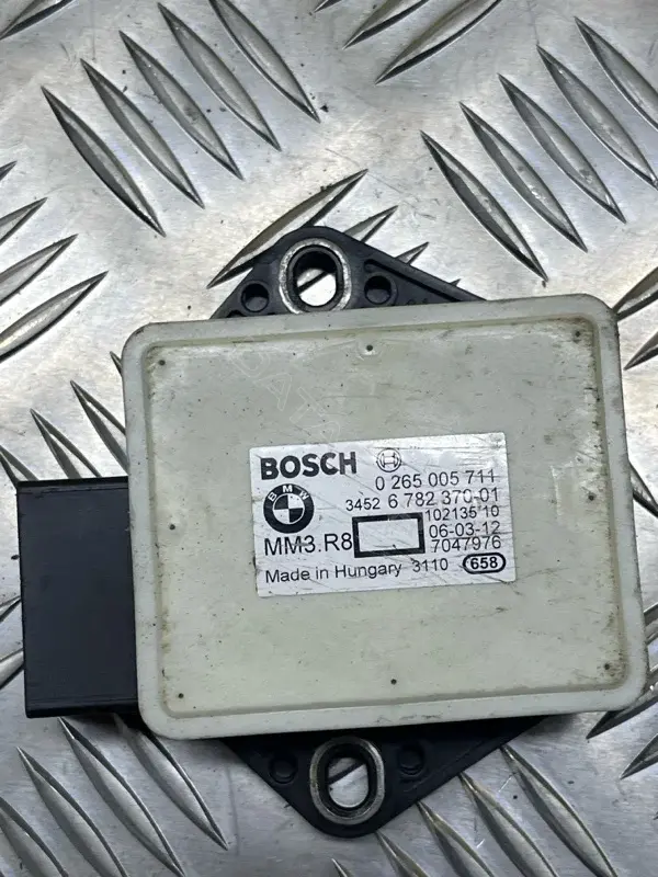 Датчик ускорения 34526782370