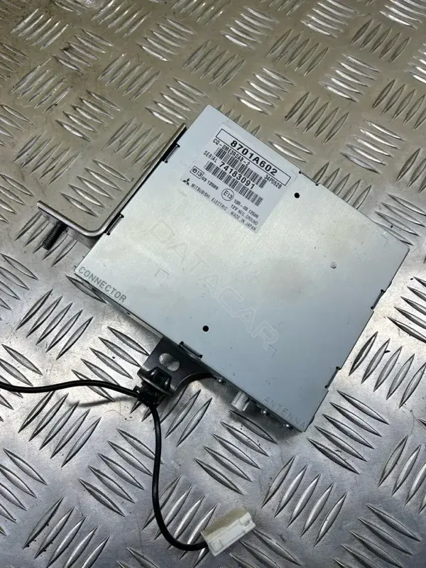 Усилитель антенны 8701A602