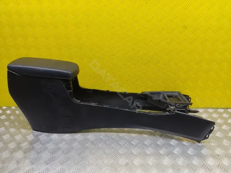 Подлокотник 5890142110