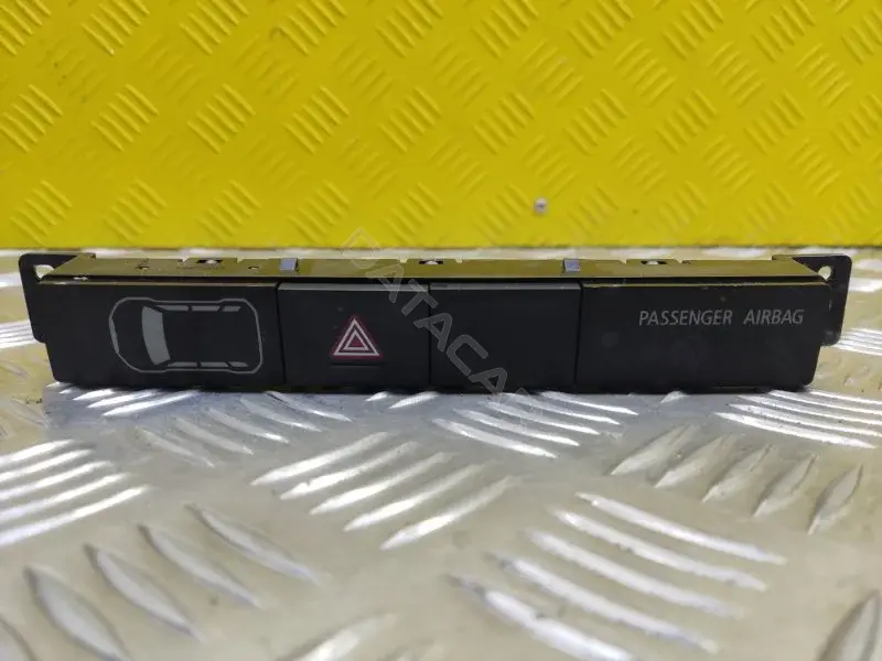 Кнопка аварийки 8002C293