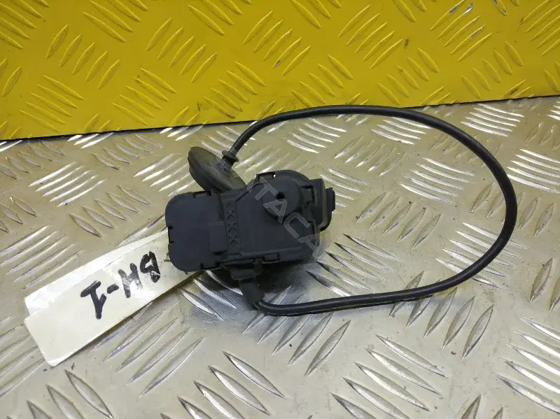 Замок лючка топливного бака 5C6810773H