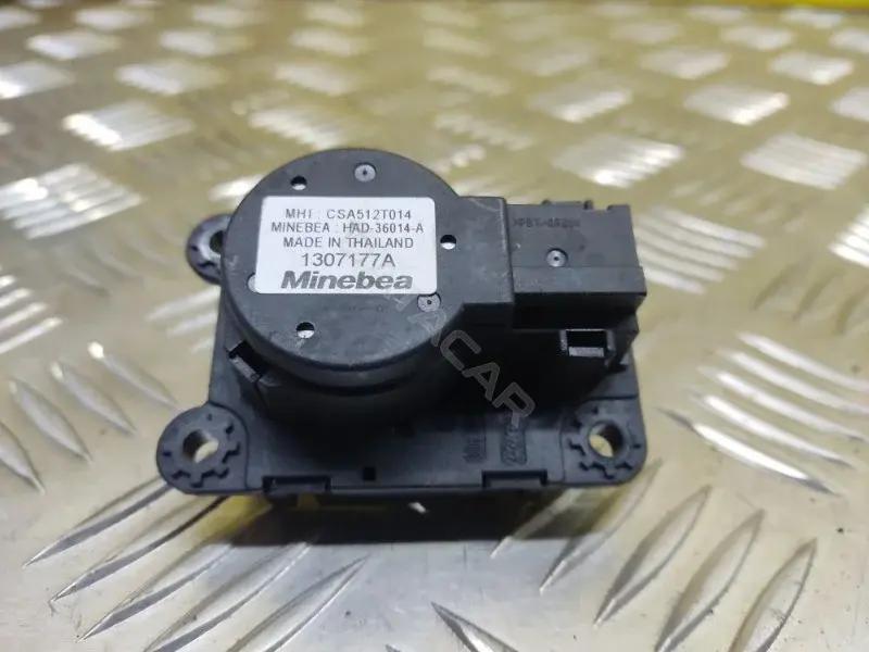 Мотор заслонки печки CSA512T014