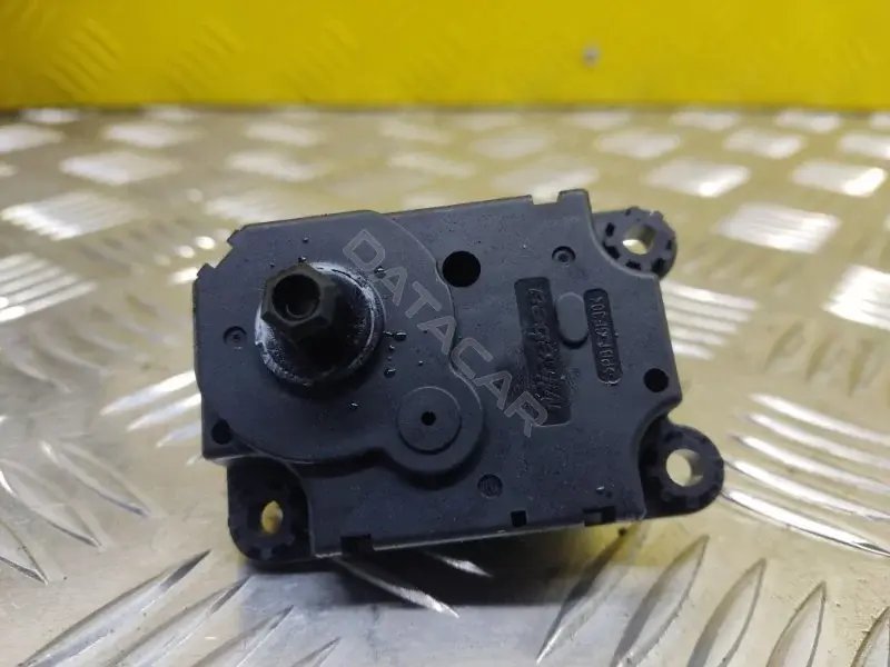 Мотор заслонки печки CSA512T014