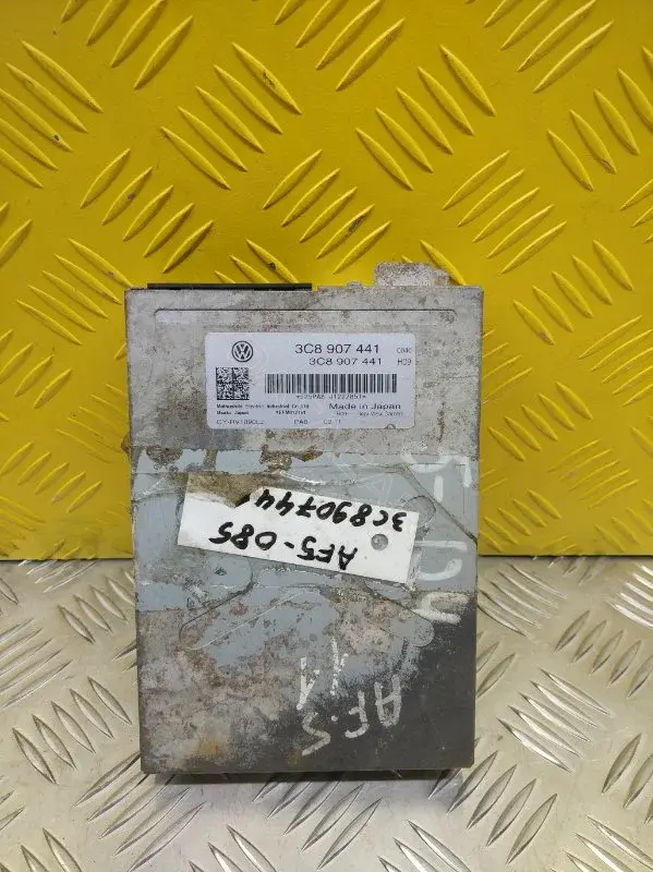 Блок управления парктрониками 3C8907441