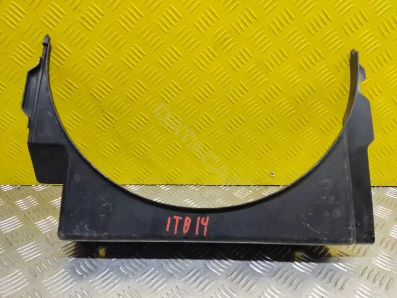 Дефлектор радиатора 21477EB300