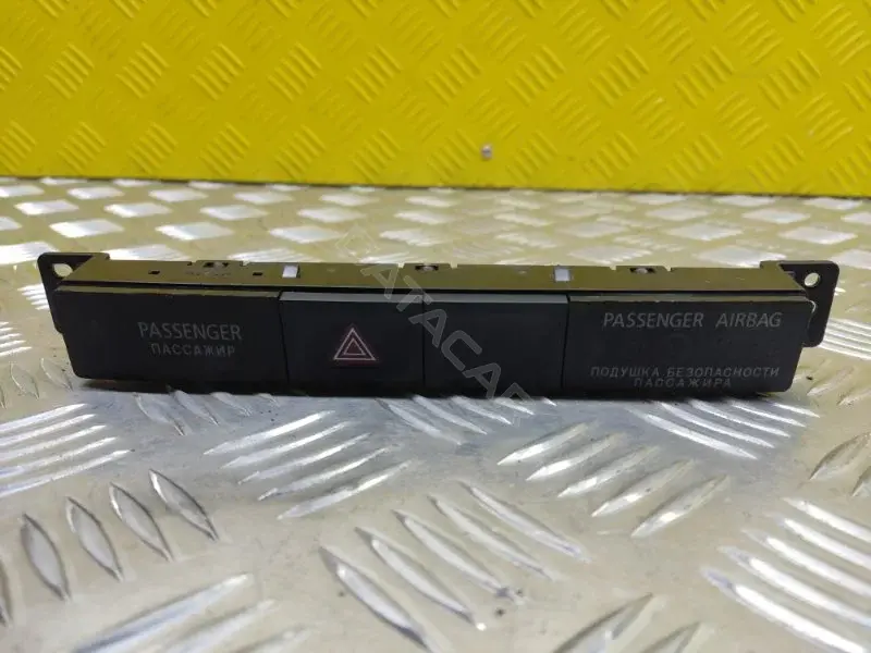 Кнопка аварийки 8002B517