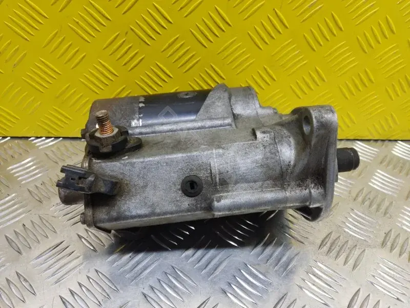 Стартер 281000L051