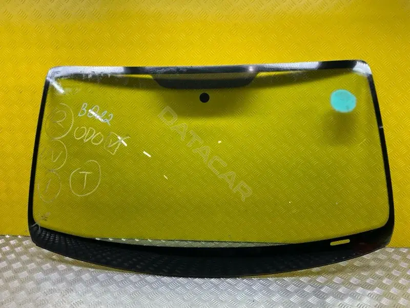 Стекло лобовое 2HH845099