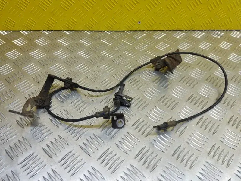 Датчик АБС MK499329