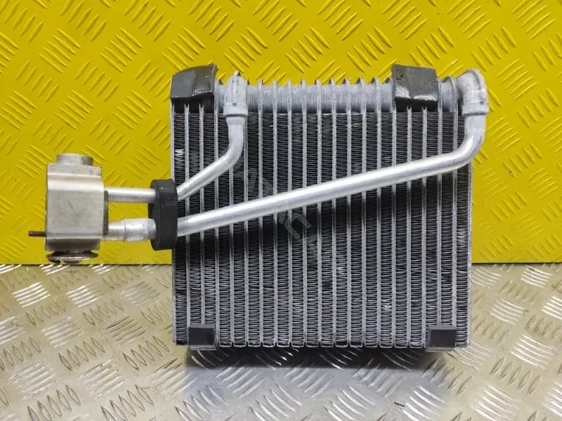 Испаритель кондиционера 7L0820102AA