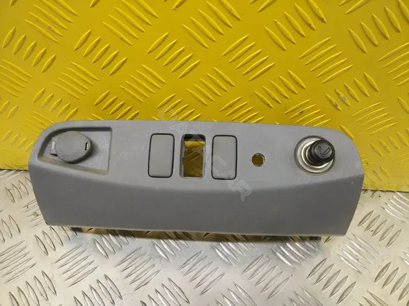 Пластик салона 554490K010