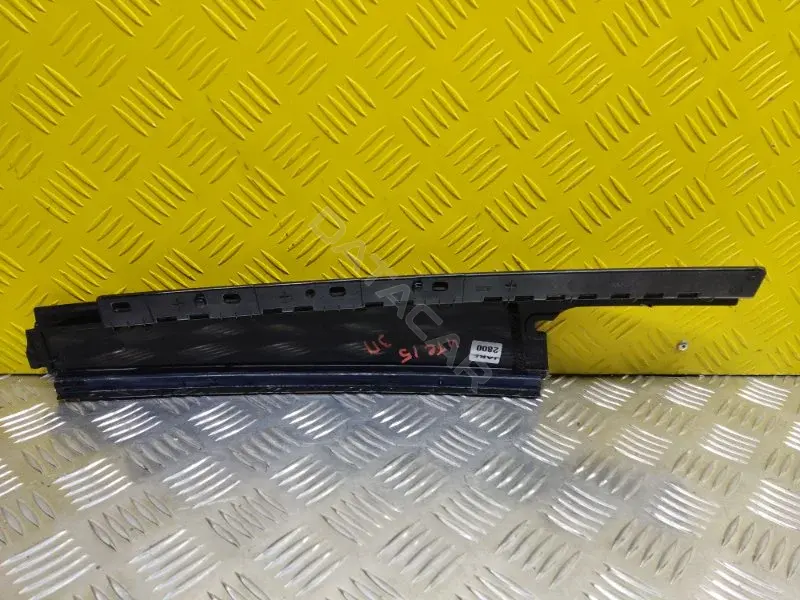 Молдинг стекла BJ32255A80