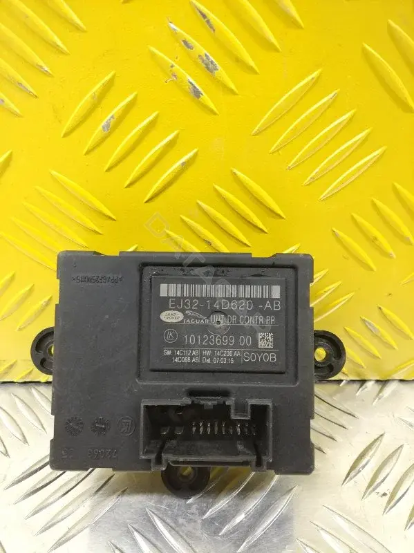 Блок комфорта EJ3214D620AB