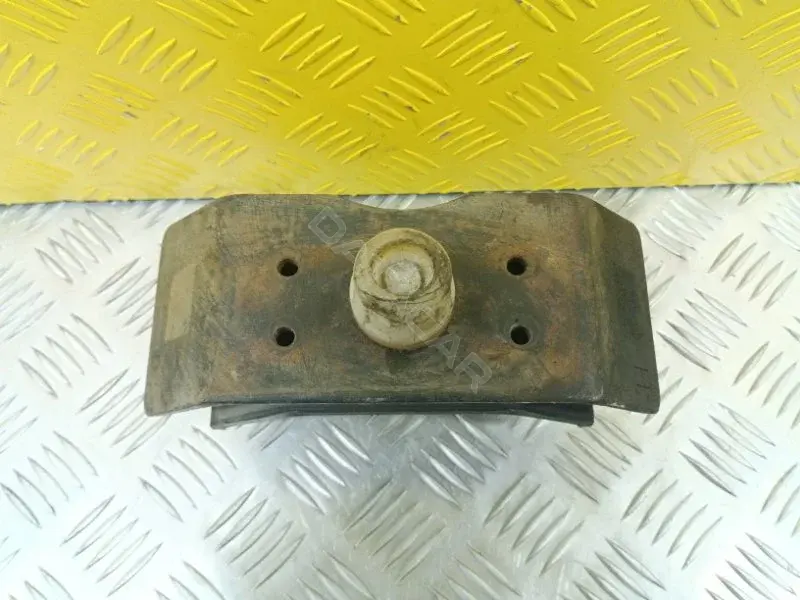 Подушка КПП 123710L080