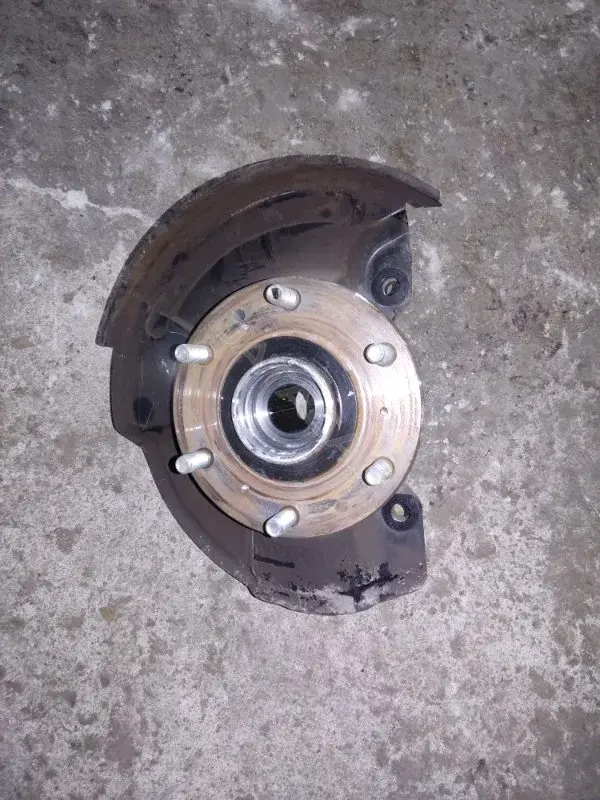 Поворотный кулак 3870A109
