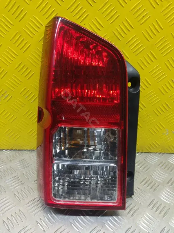 Задние фонари 26555EB30D