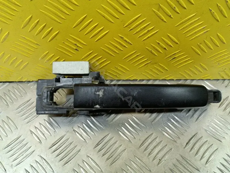 Ручка двери 80640EB100