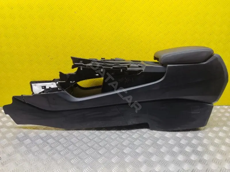 Подлокотник 5305182XKQ00A