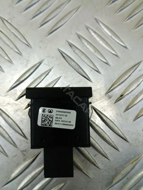 Кнопка подогрева сидений 3759300XKY00A