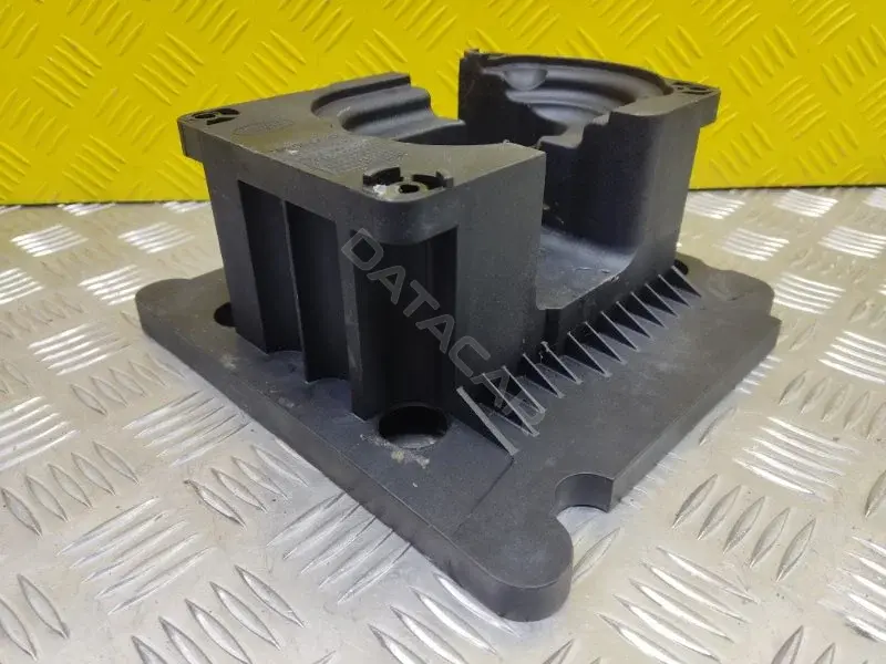 Кронштейн КПП UFN500020
