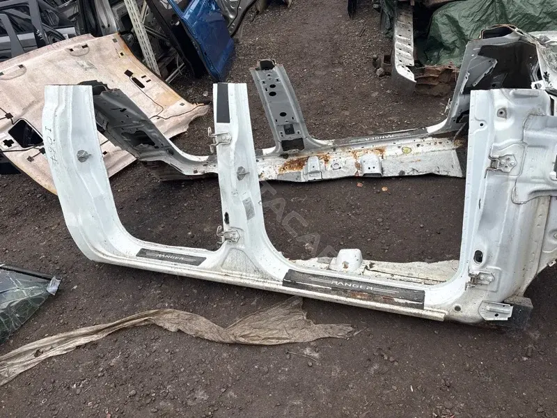 Порог AB392627846CA