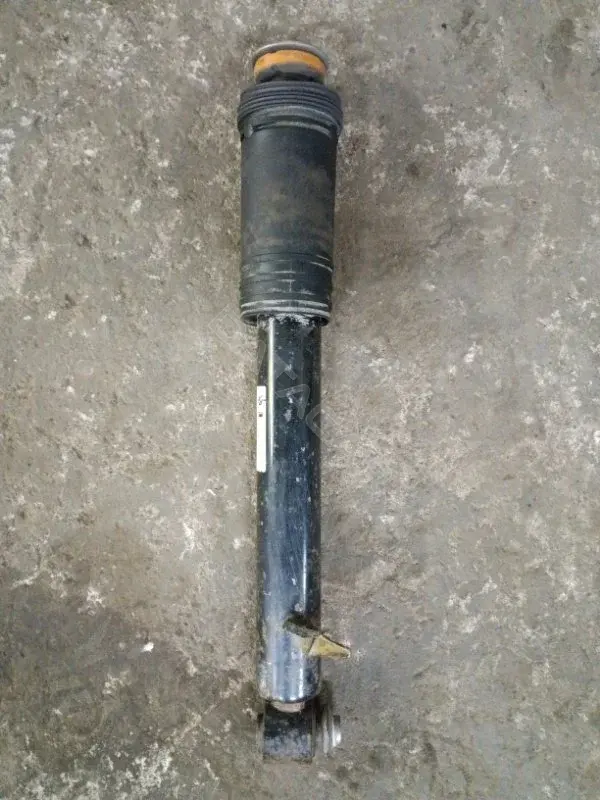 Амортизаторы 33526781921