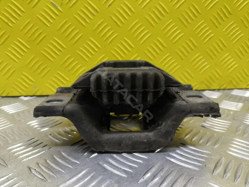 Подушка КПП 2S617M121BB