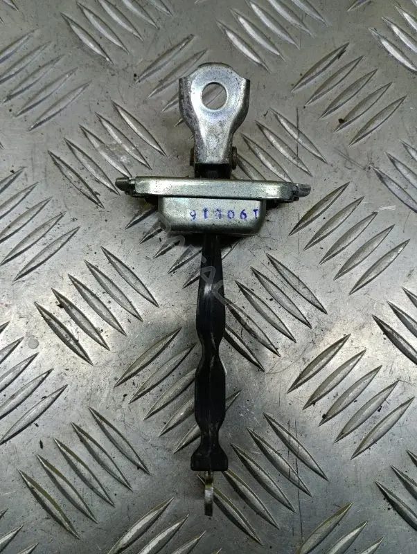 Ограничитель двери 5702A229