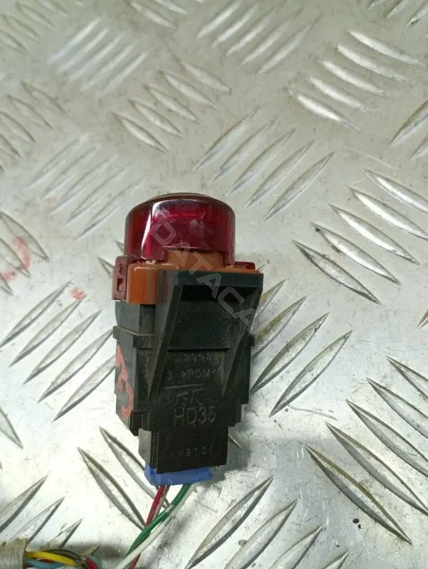 Кнопка аварийки 35510SNA003