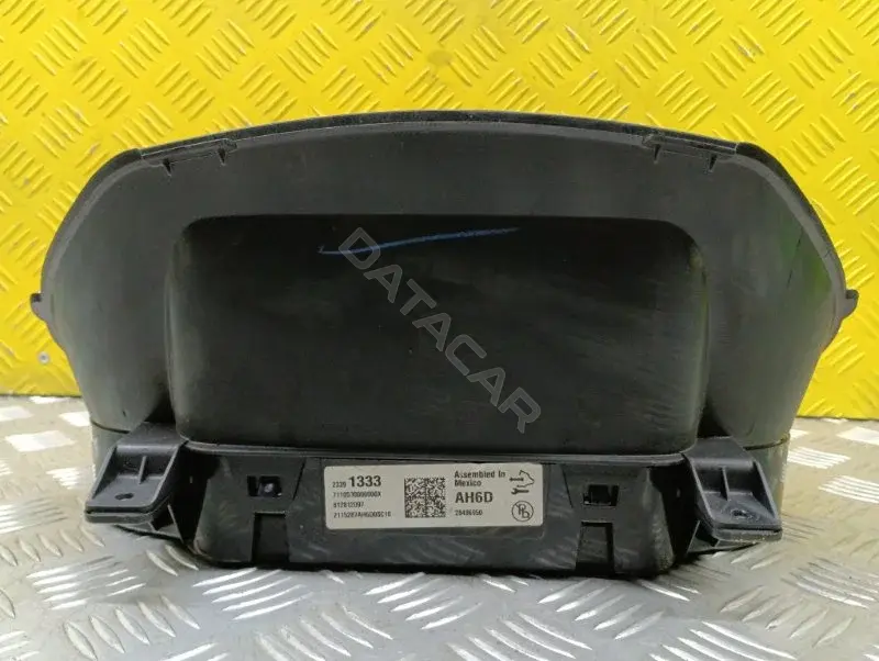Панель приборов 23391333