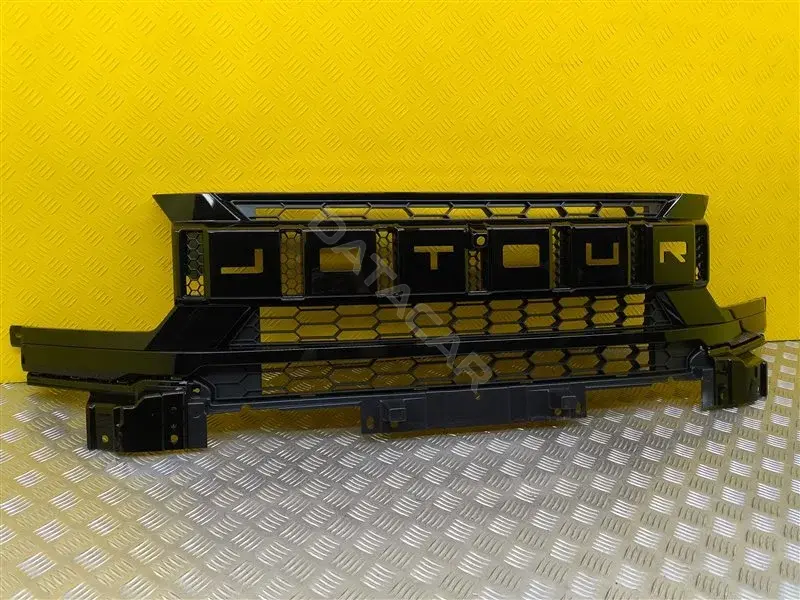 Решетка радиатора F268401112