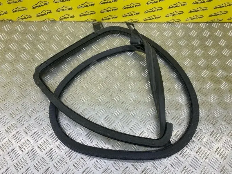 Уплотнитель двери 6600142373