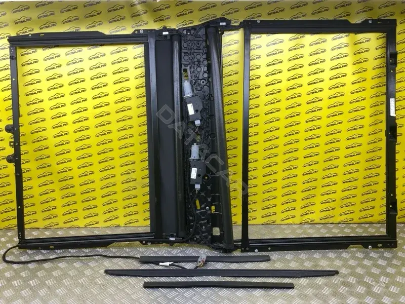Люк JY32519A02AA