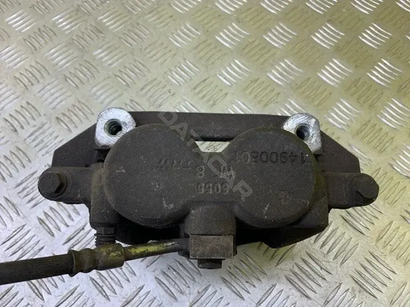 Суппорт тормозной 68157611AA