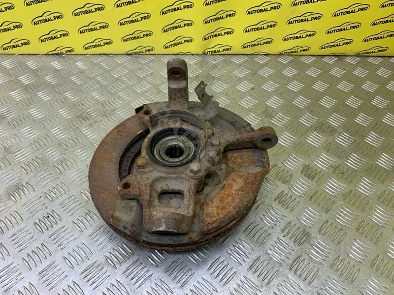 Поворотный кулак 3870A109