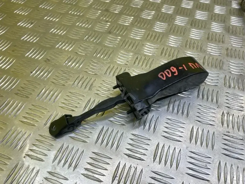 Ограничитель двери 6608067671