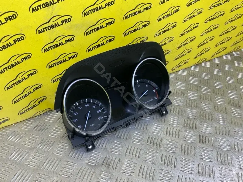 Панель приборов LR071349