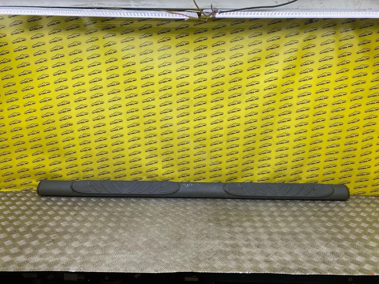 Подножка 96100EB10A