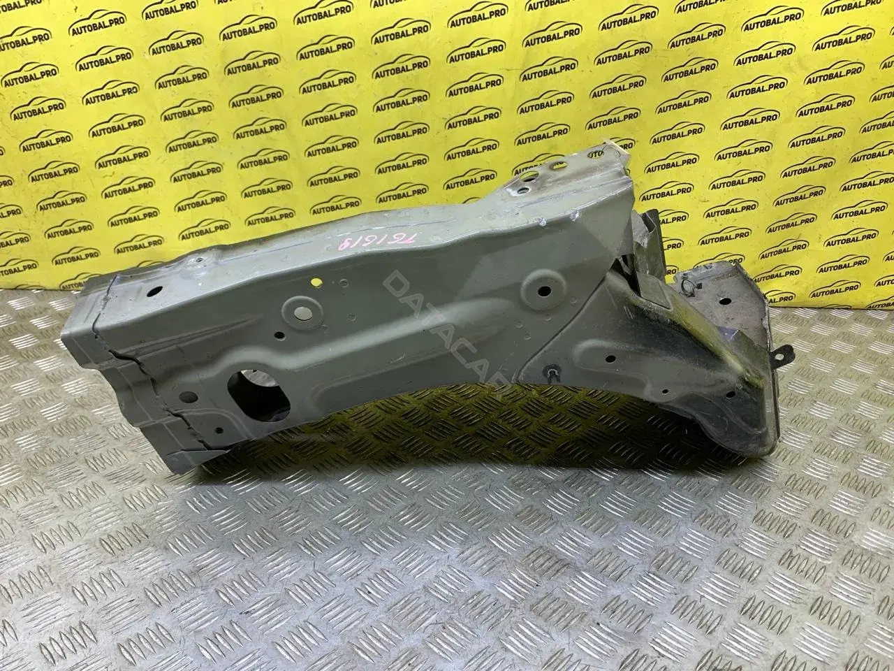 Лонжерон 64100EB330