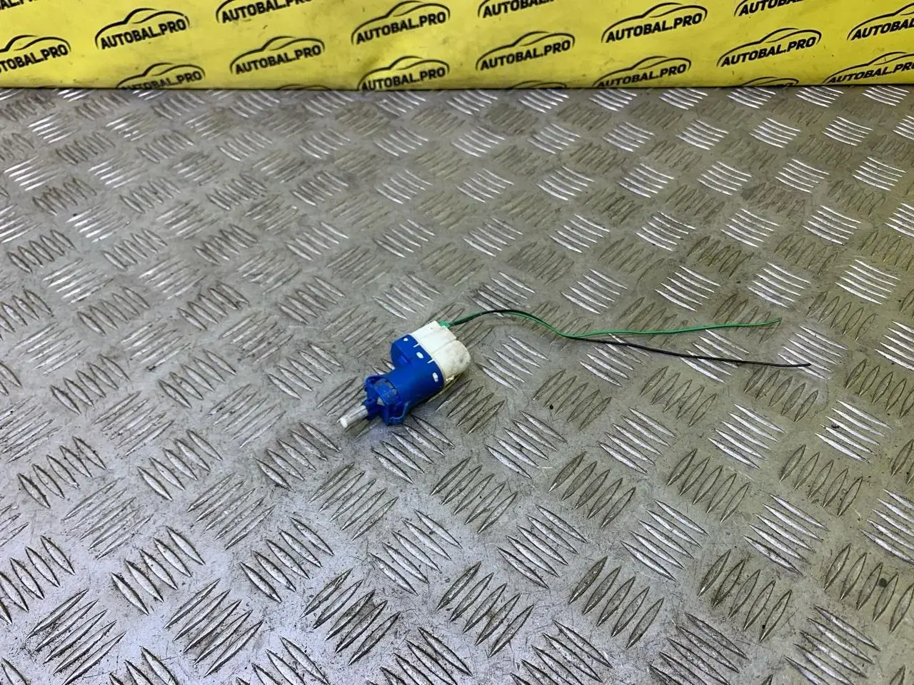 Датчик стоп сигнала 3M5T9C872AC