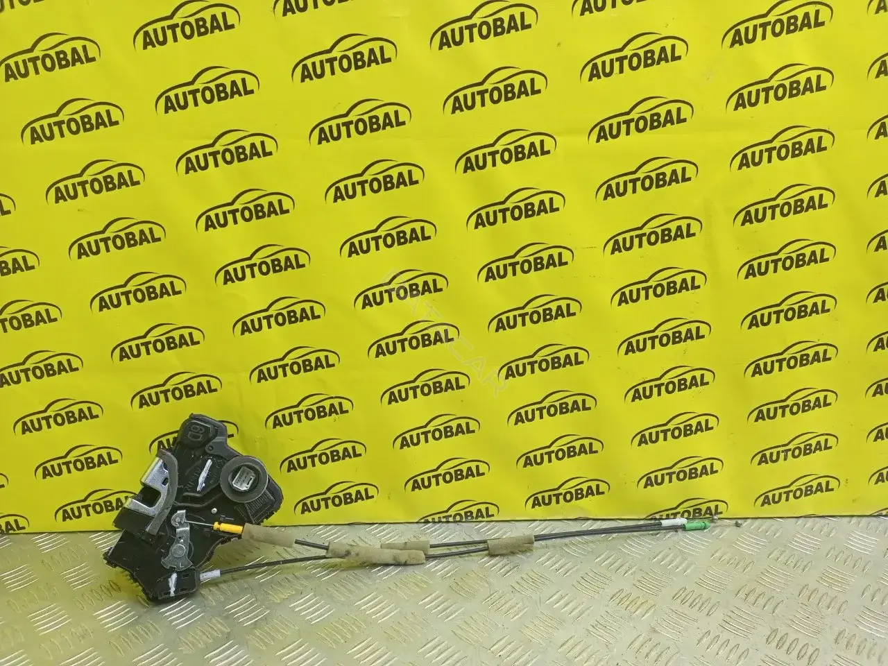 Замок двери 690400C050