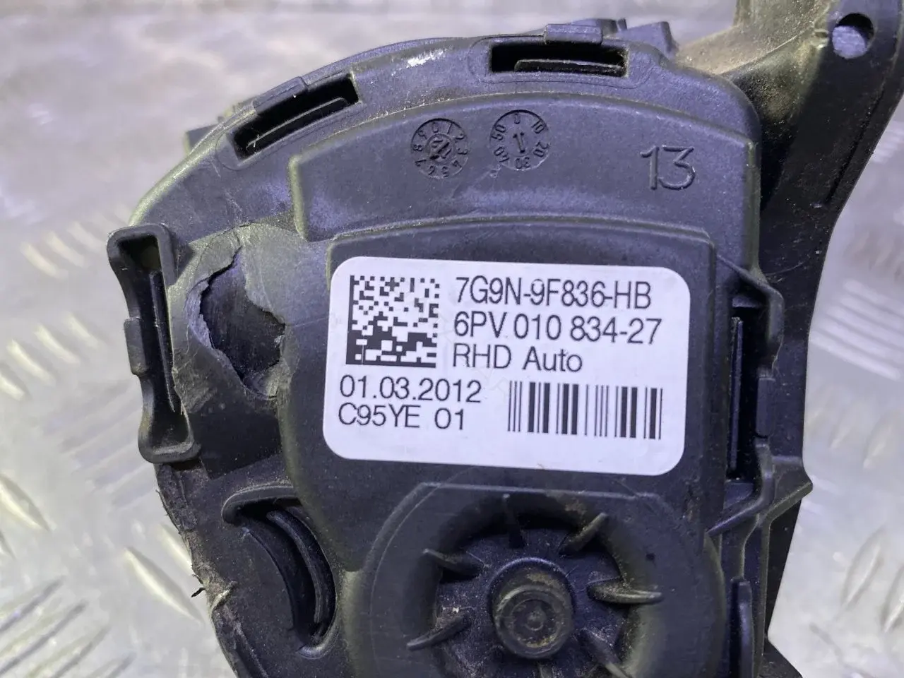 Педаль газа 7G9N9F836HB